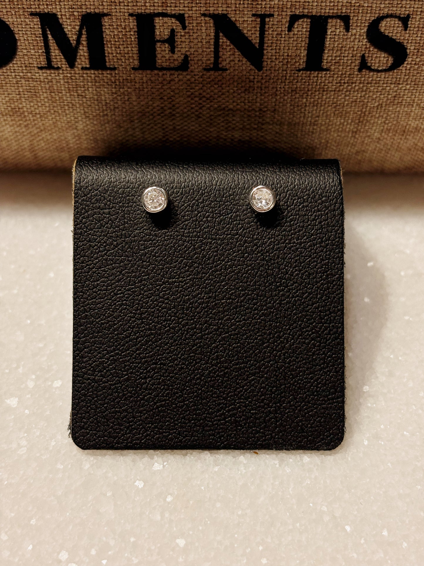 Piercing punto circón