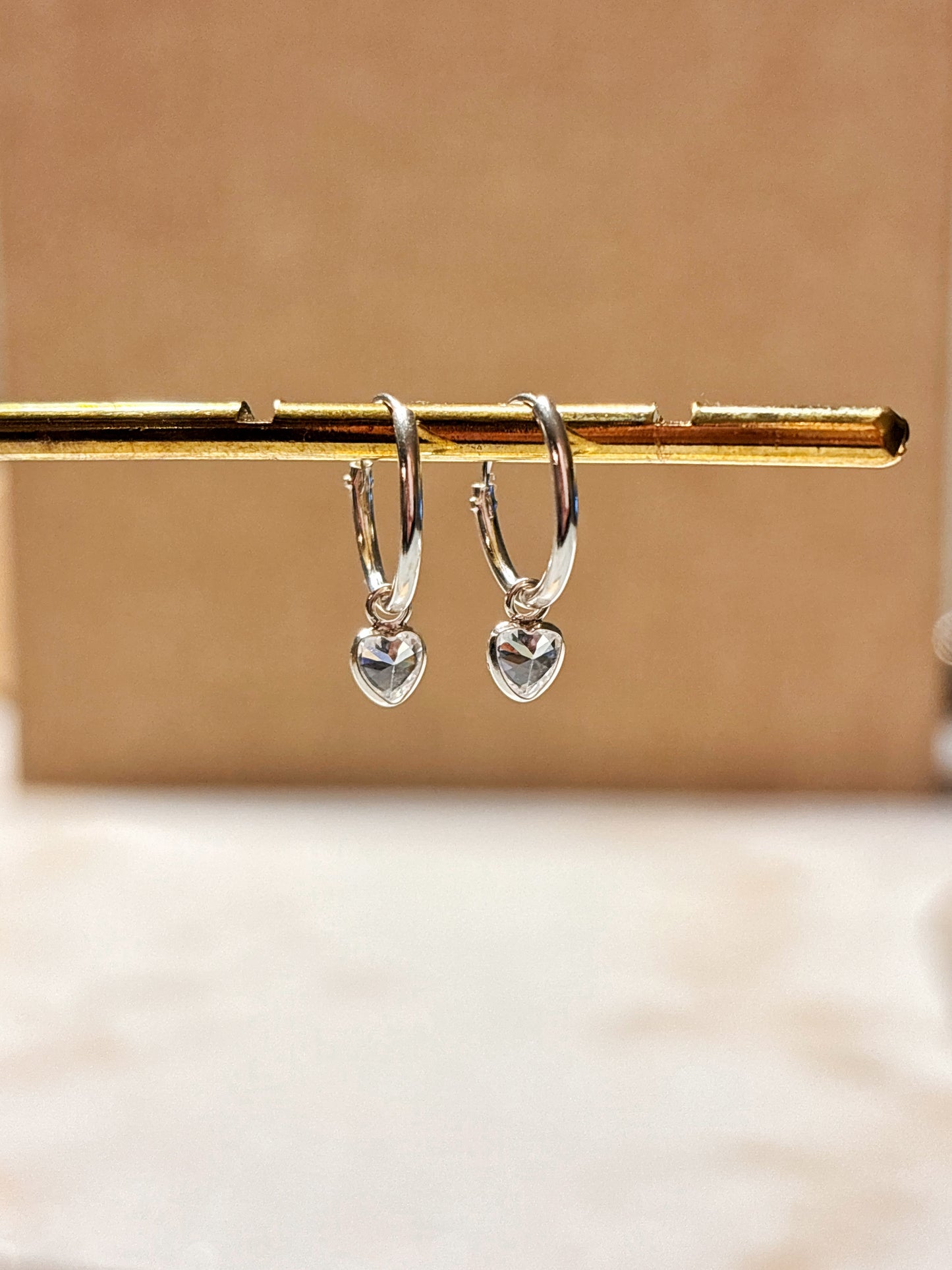 Aros argolla circón corazón