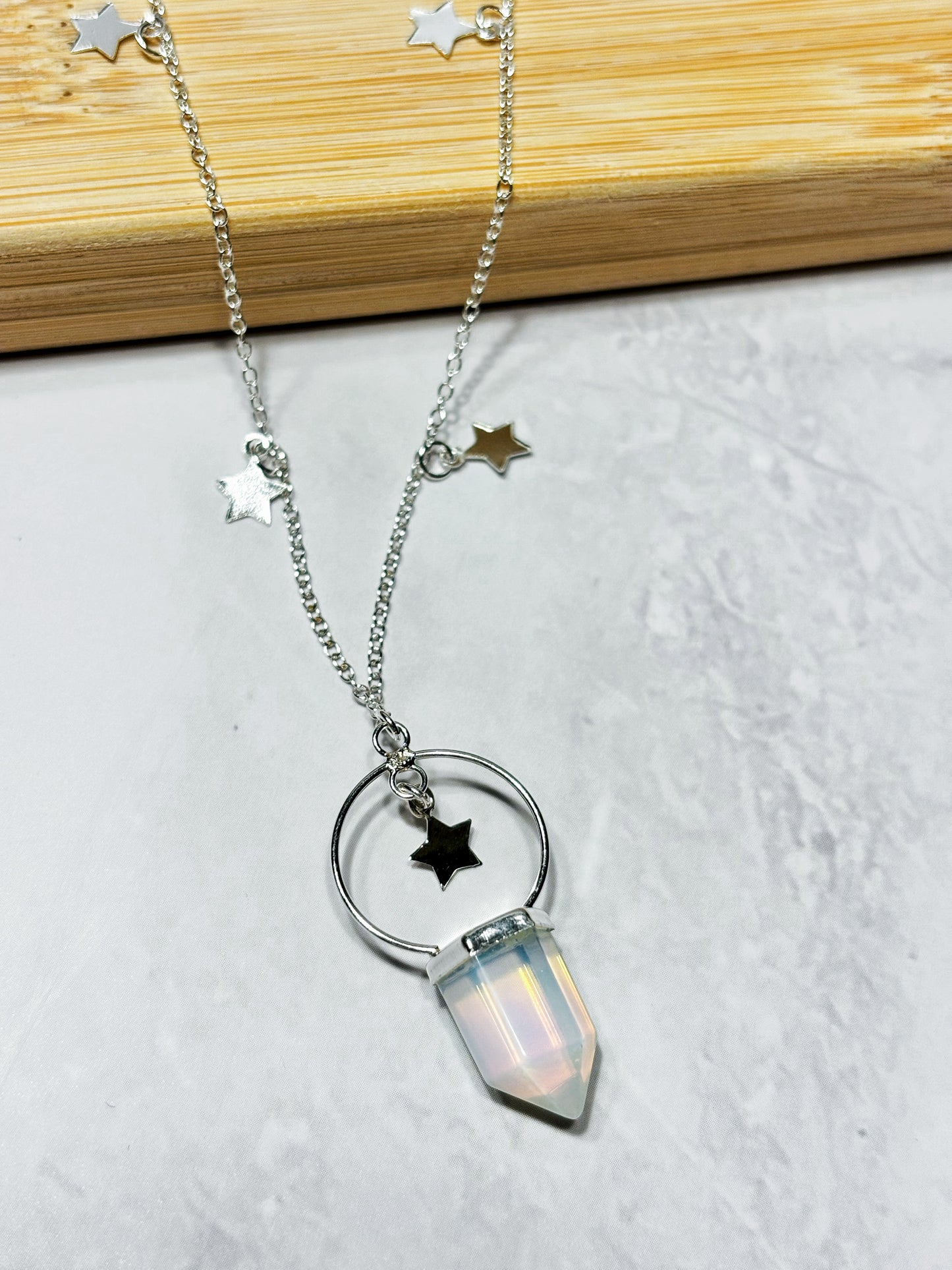 Collar estrellas con ópalo