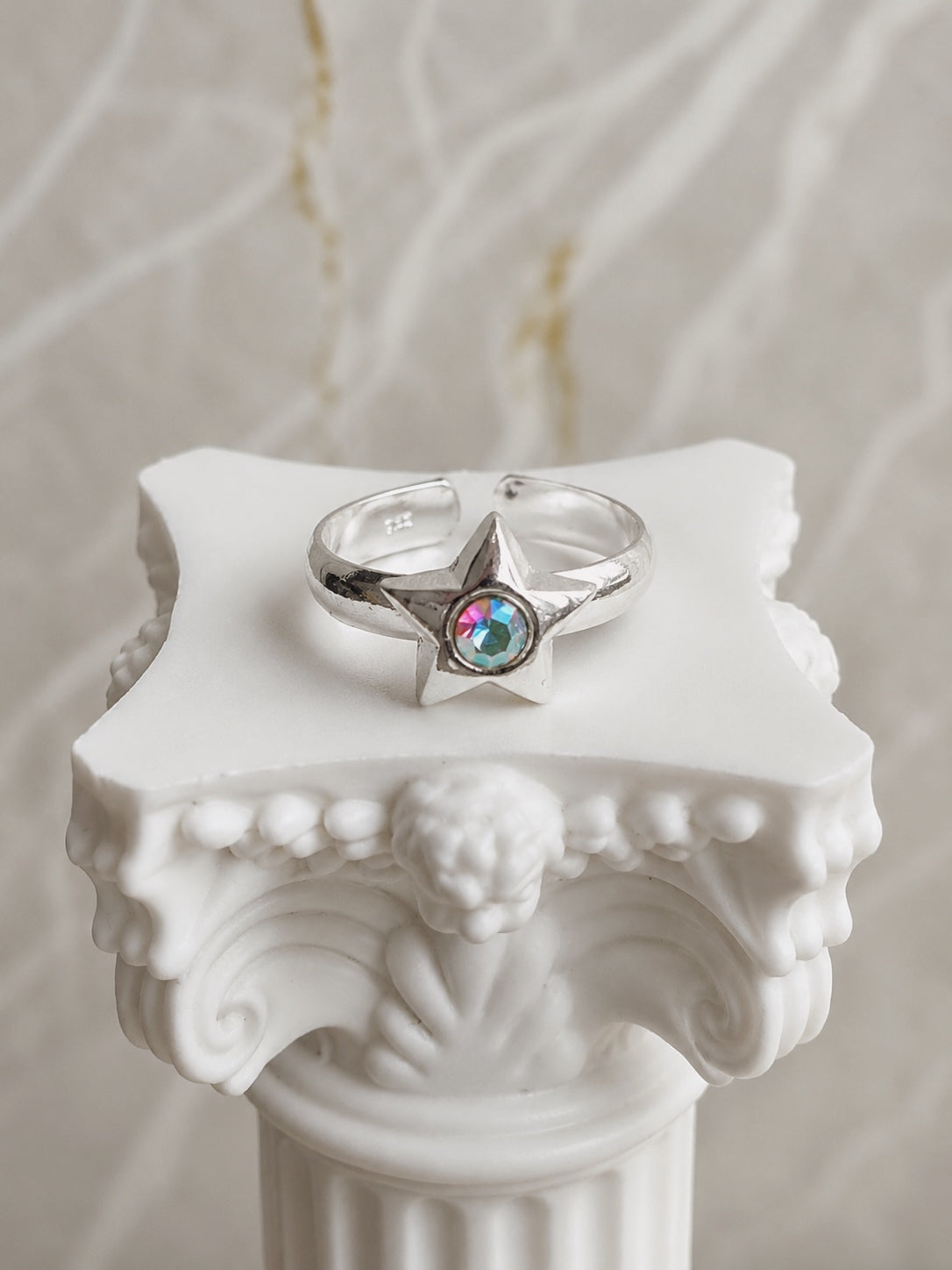 Anillo MIDI Estrella con Circón Tornasol