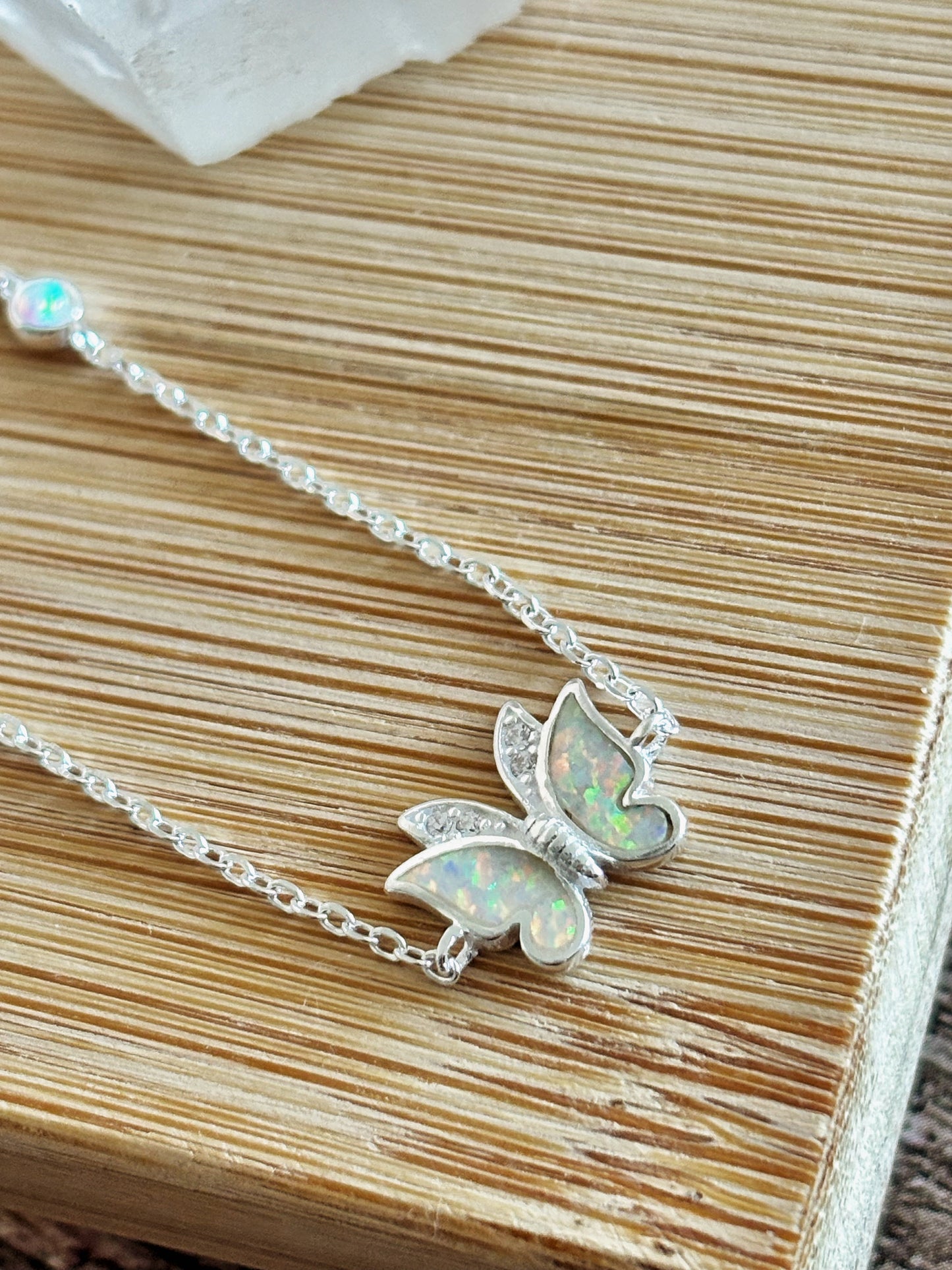 Pulsera mariposa de ópalo Australiano