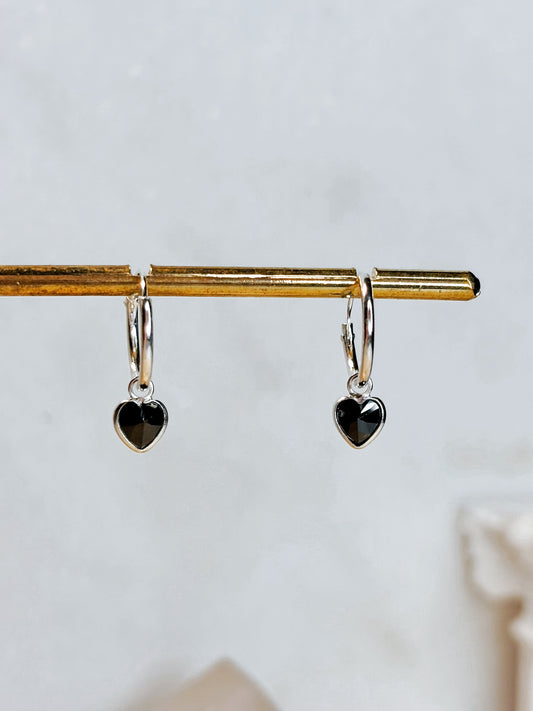 Aros argolla circón corazón negro