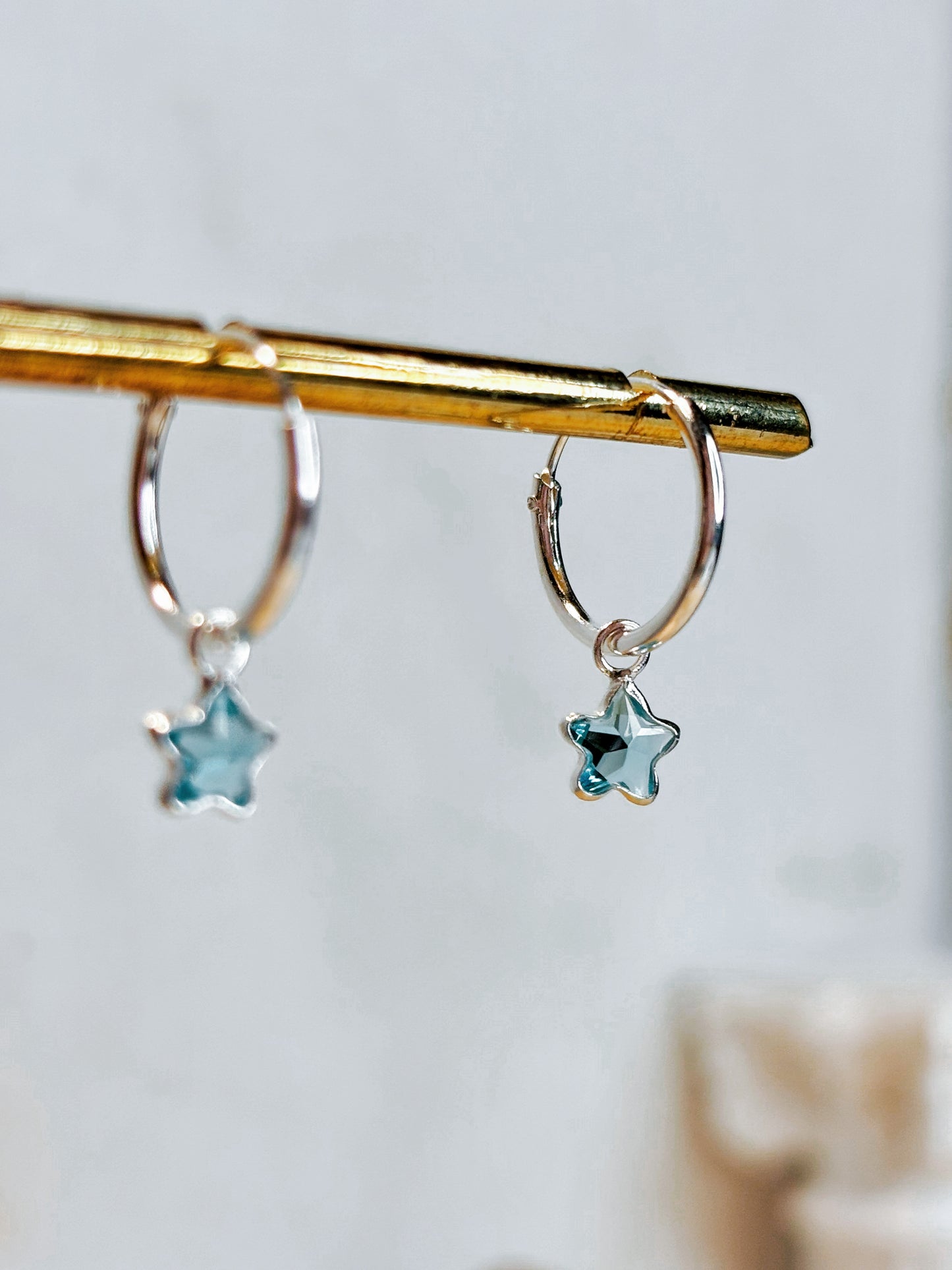 Aros argolla estrella circón celeste