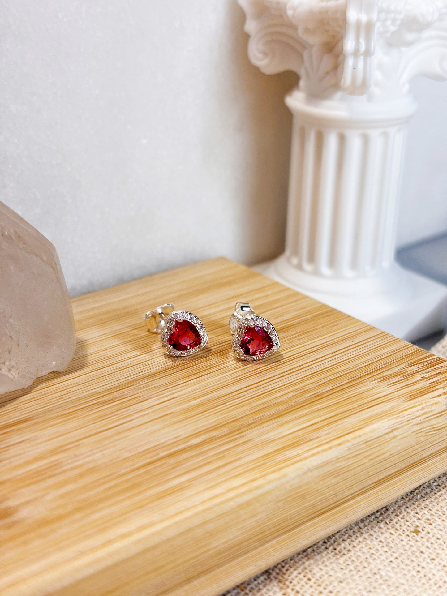 Aros circón corazón fucsia con microcircones