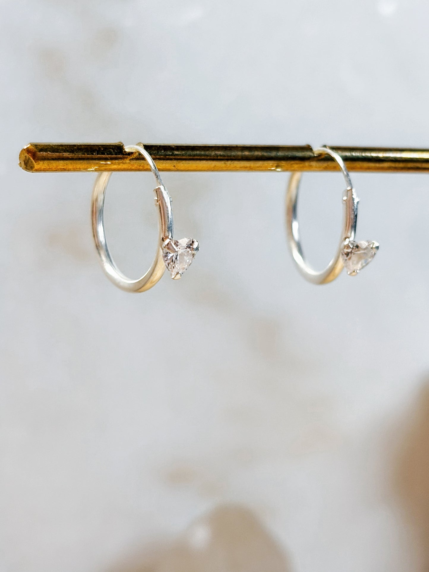 Aros argollas con circón corazón