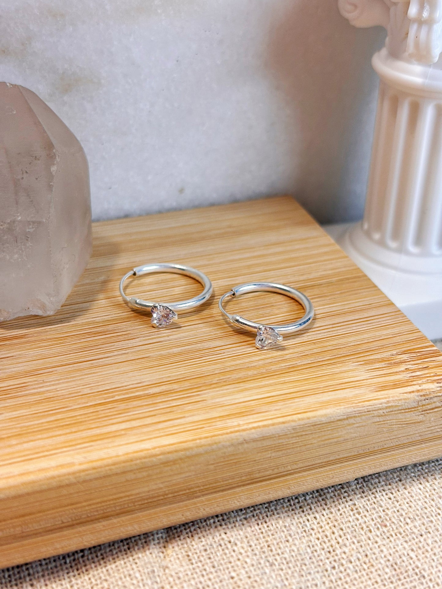 Aros argollas con circón corazón