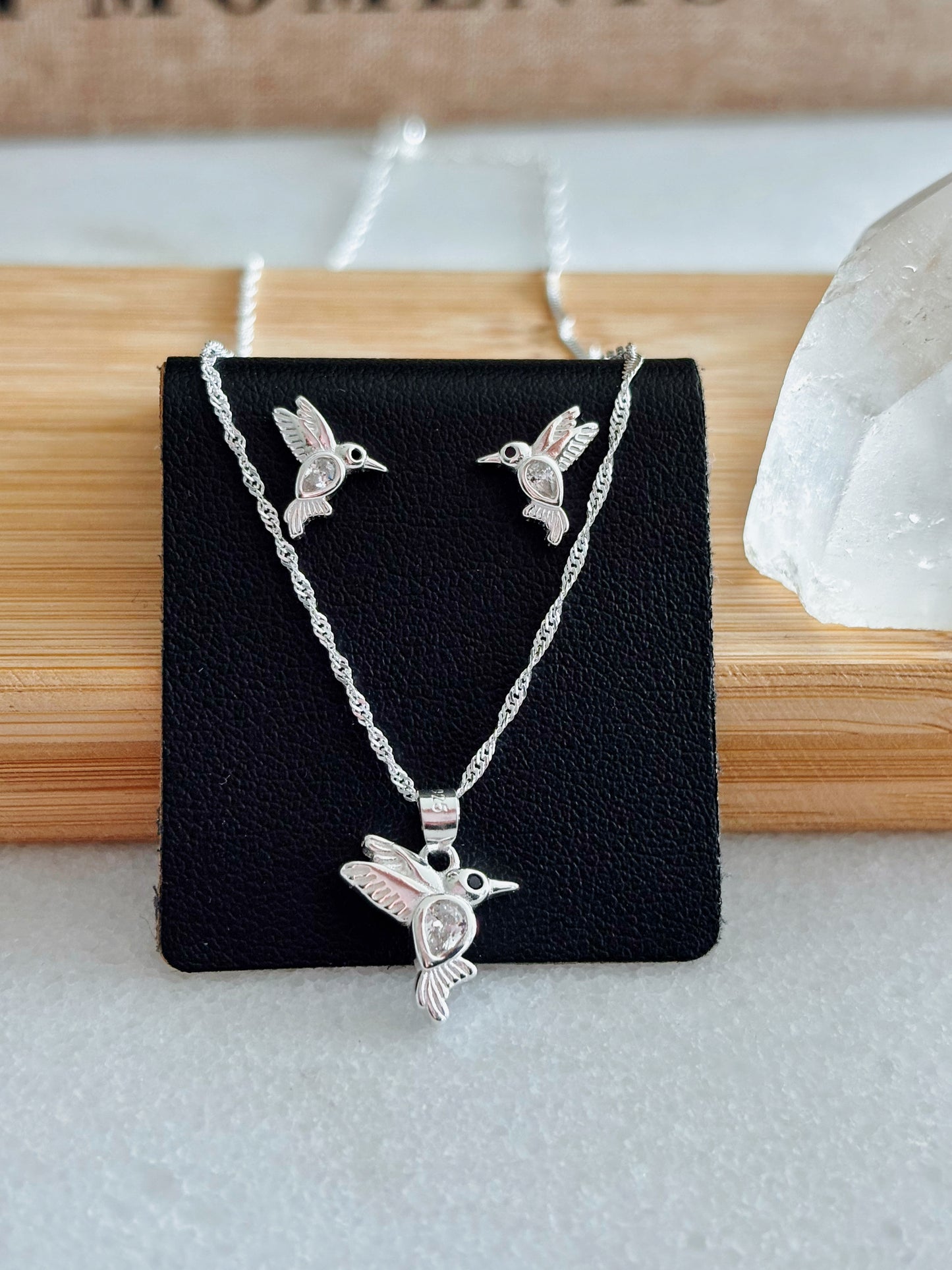 Conjunto colibrí con circón