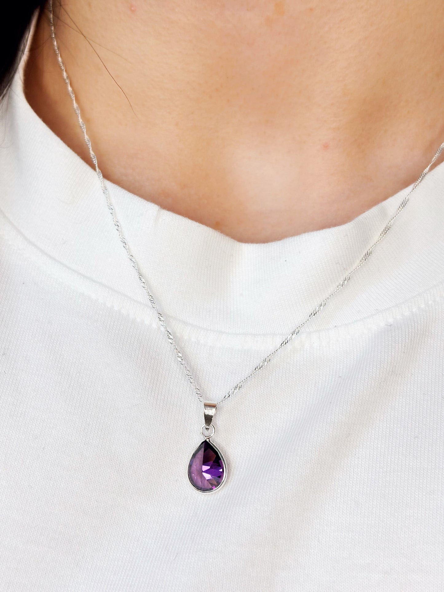 Collar circón morado