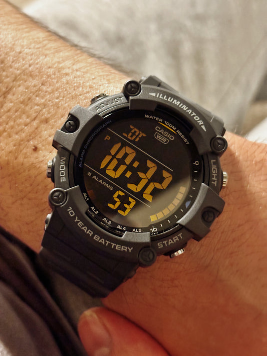 Reloj Casio AE-1500WH-8BV