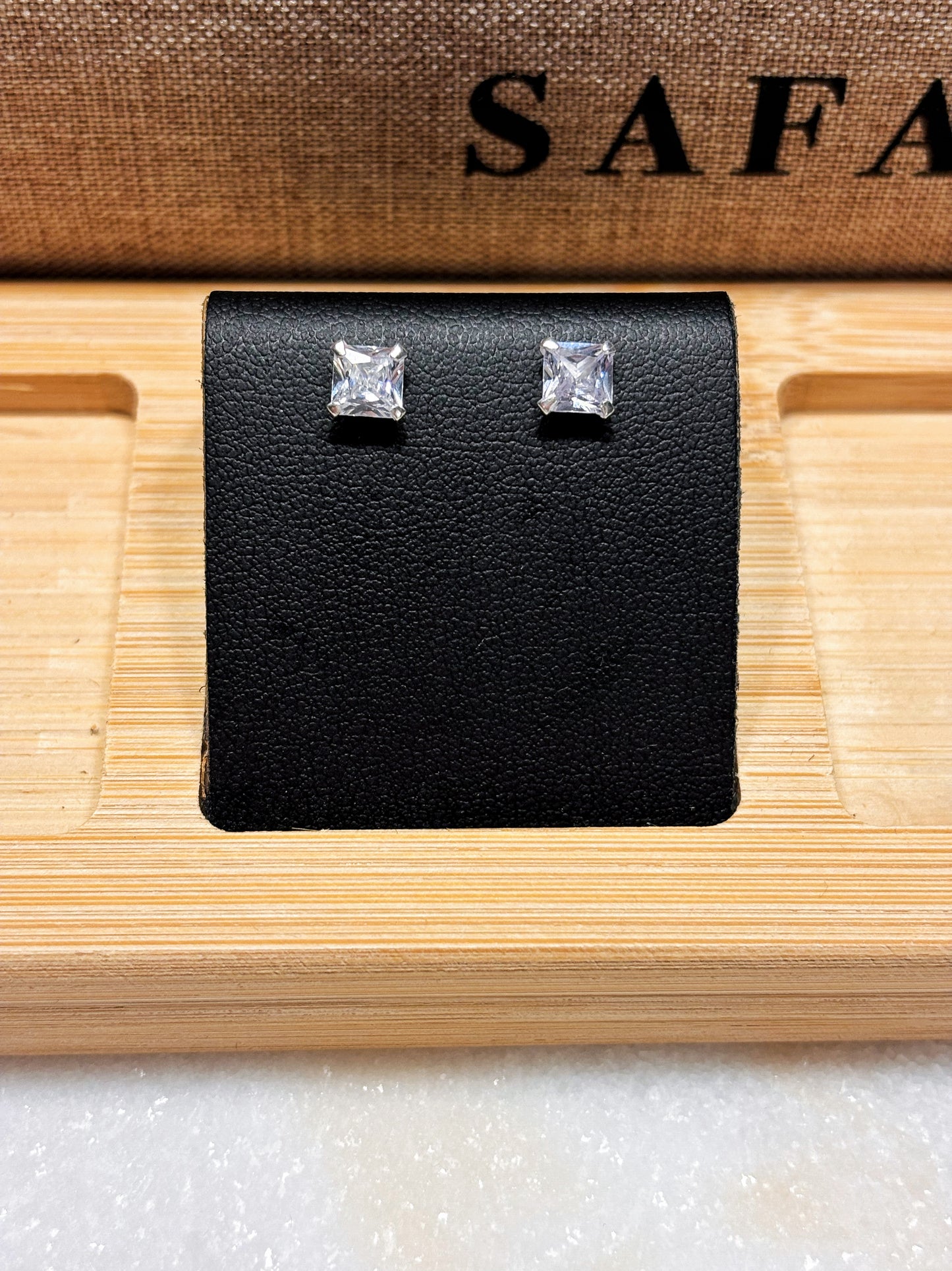 Aros circón cuadrado