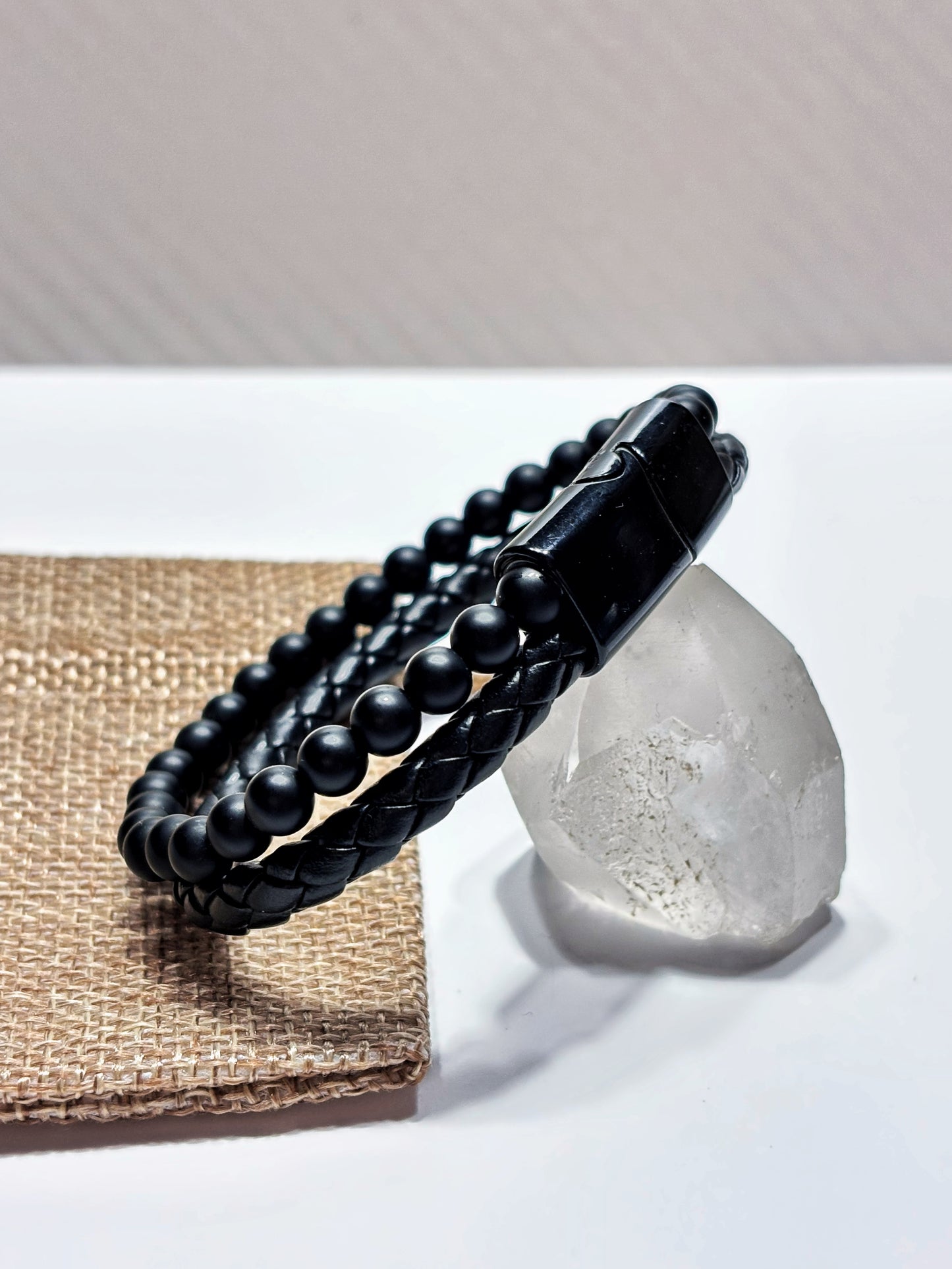 Pulsera ecocuero con piedras