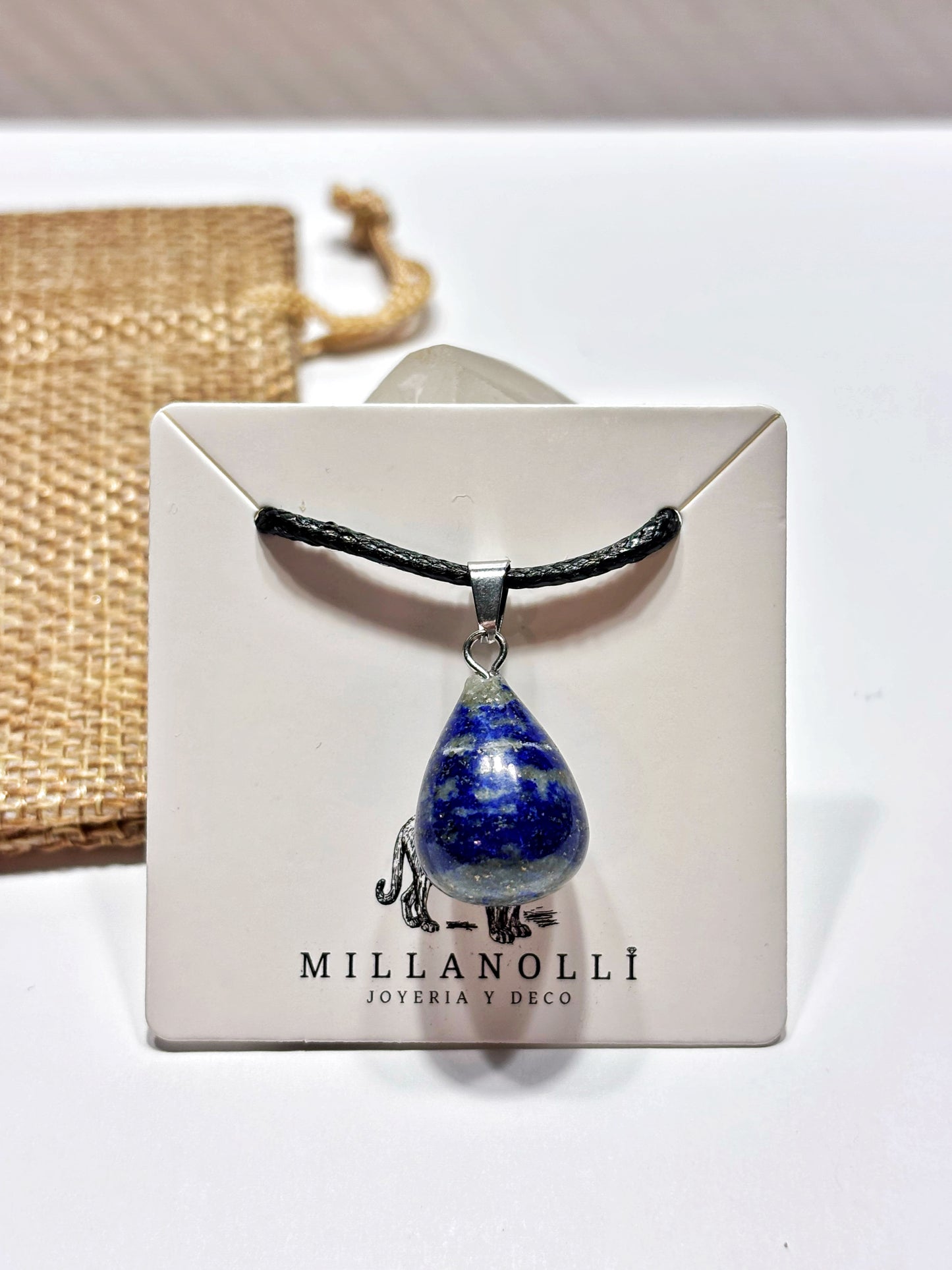 Collares de piedra natural