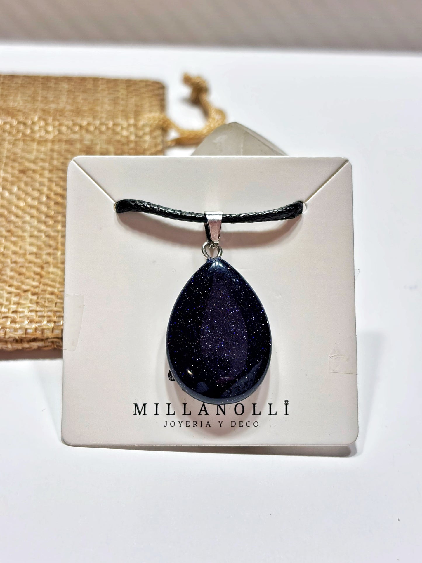 Collares de piedra natural