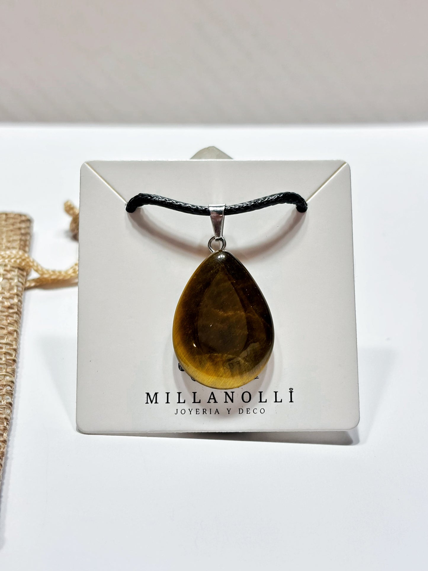 Collares de piedra natural