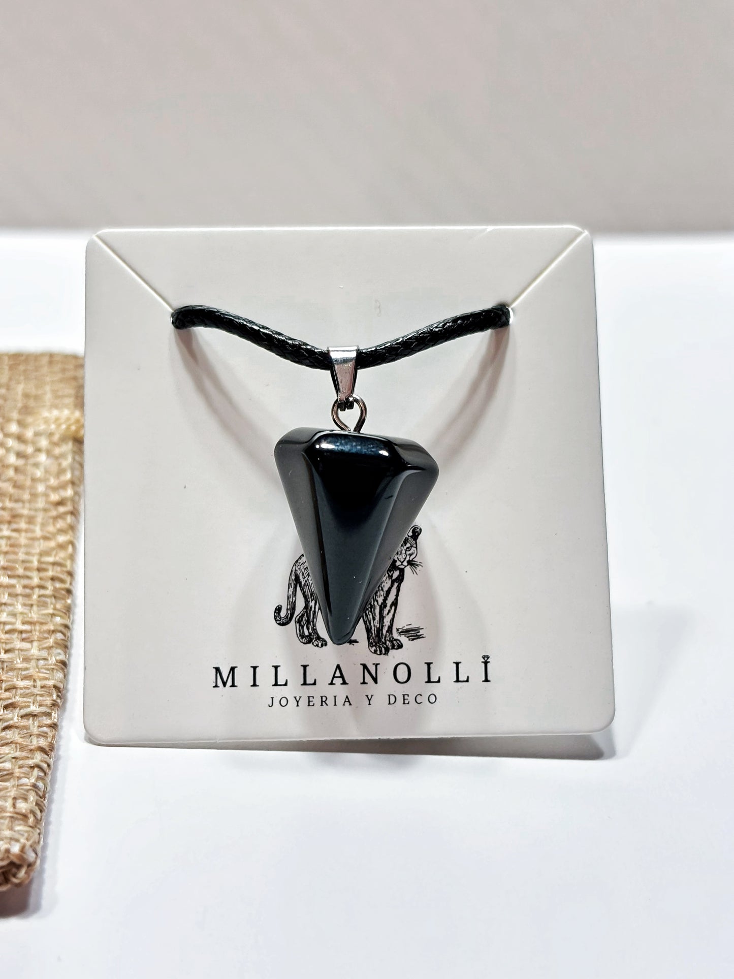 Collares de piedra natural