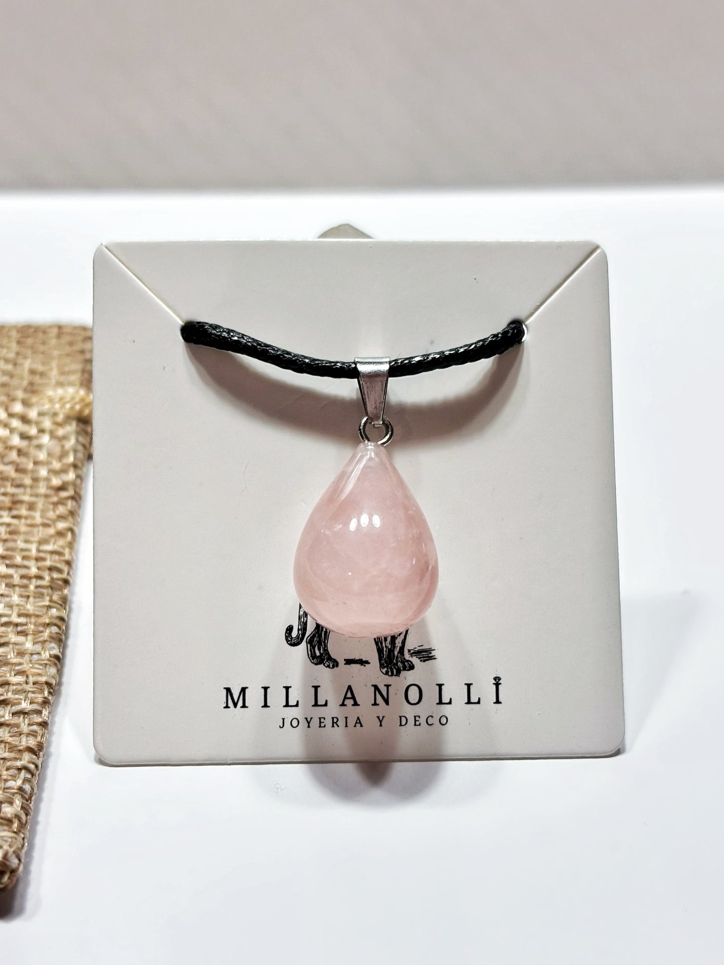 Collares de piedra natural