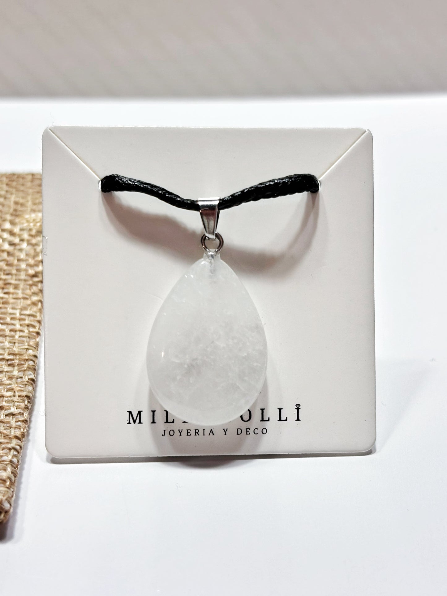 Collares de piedra natural