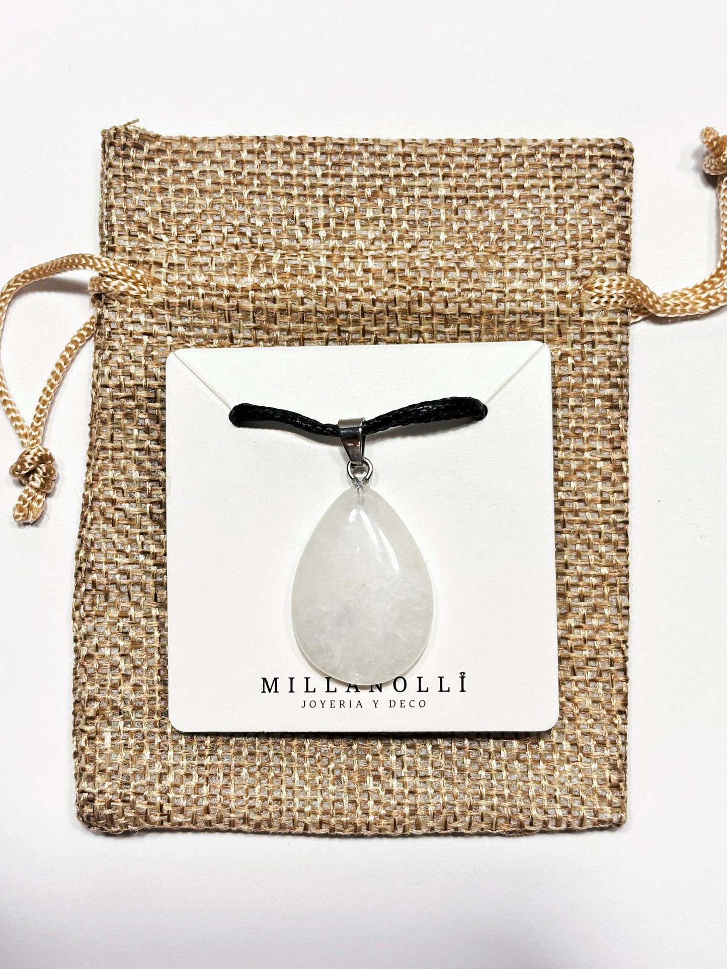 Collares de piedra natural