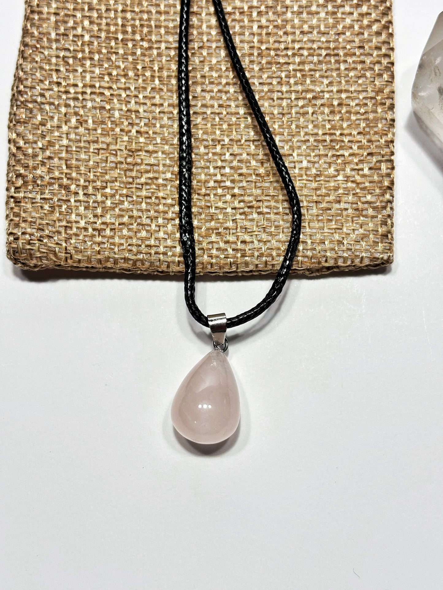 Collares de piedra natural