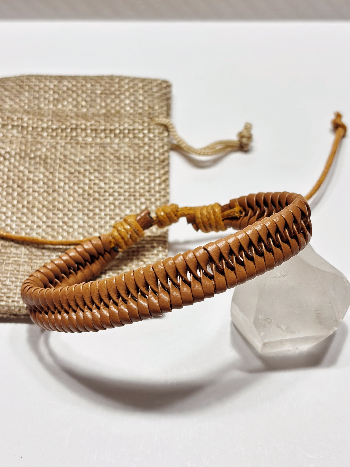 Pulsera trenzada ecocuero