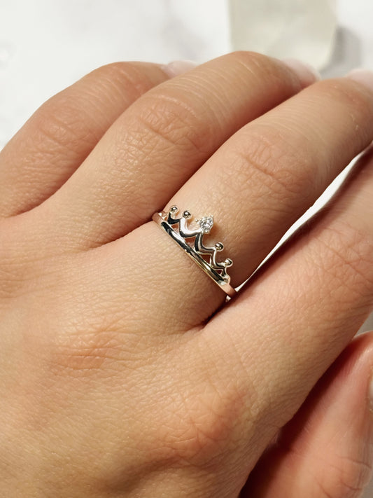 Anillo corona circón