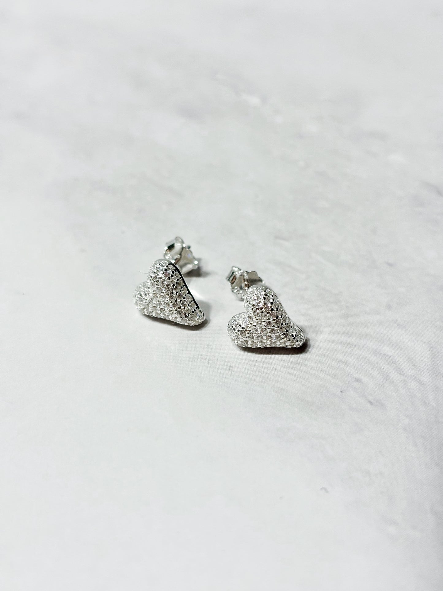 Aros corazón con microcircones