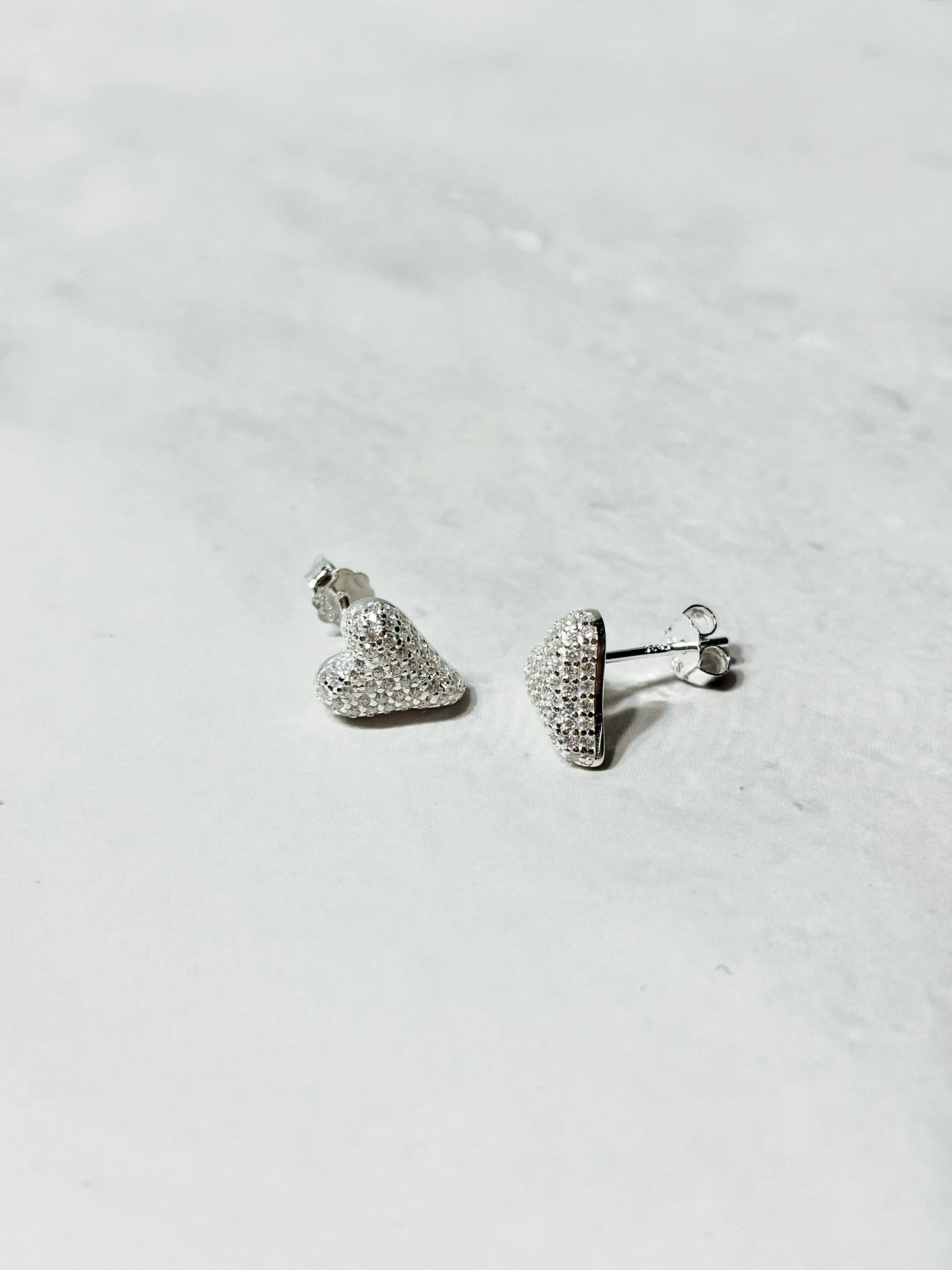 Aros corazón con microcircones
