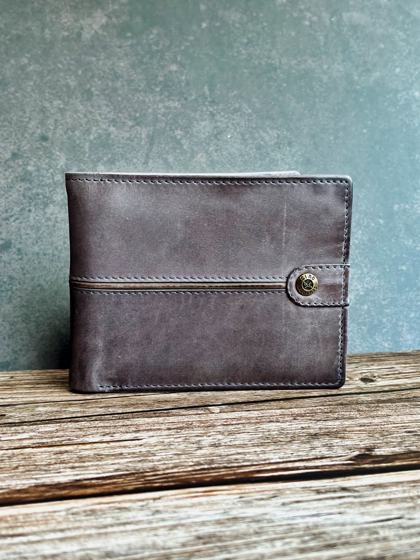 Billetera modelo Texas gris