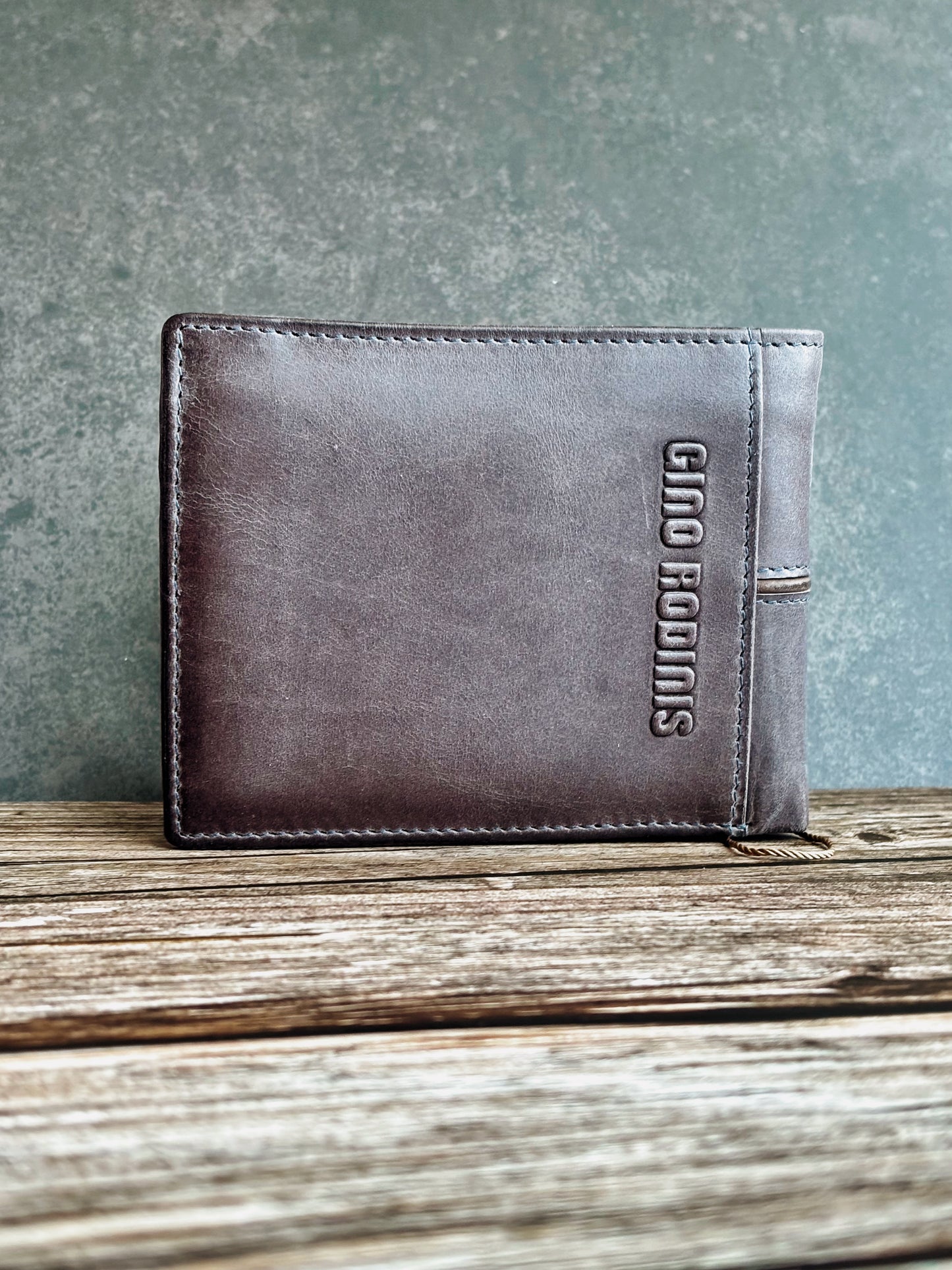 Billetera modelo Texas gris
