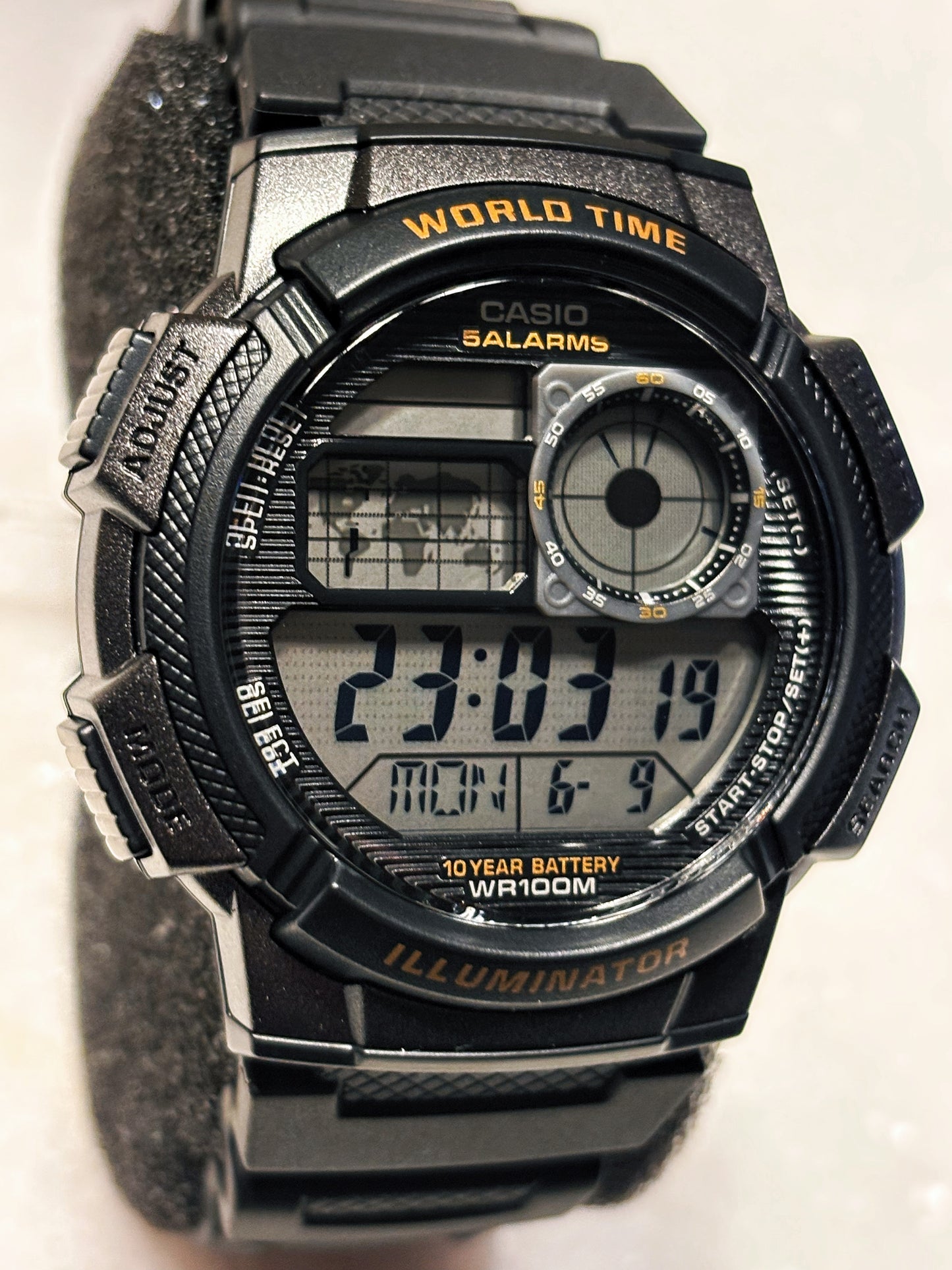 Reloj Casio AE-1000W-1AV