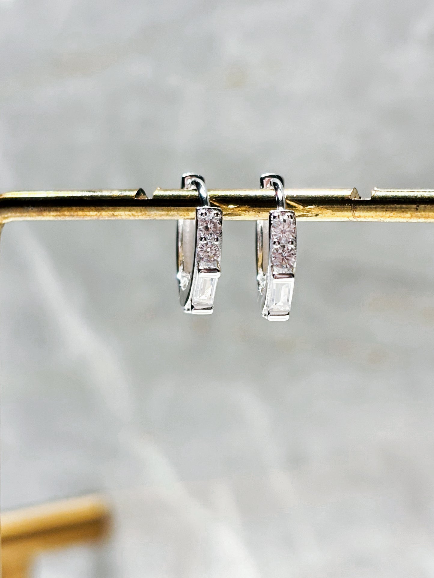 Aros argolla circones blancos