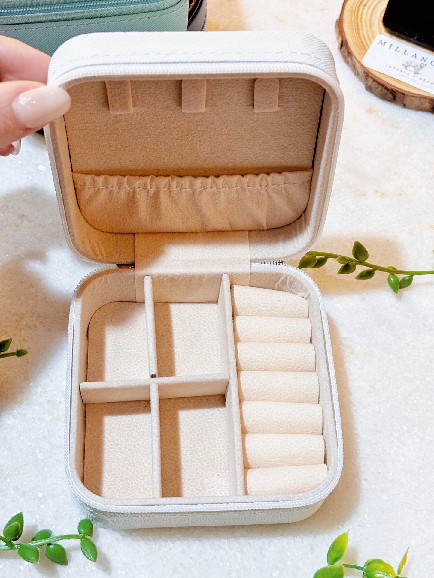 Joyero organizador compacto