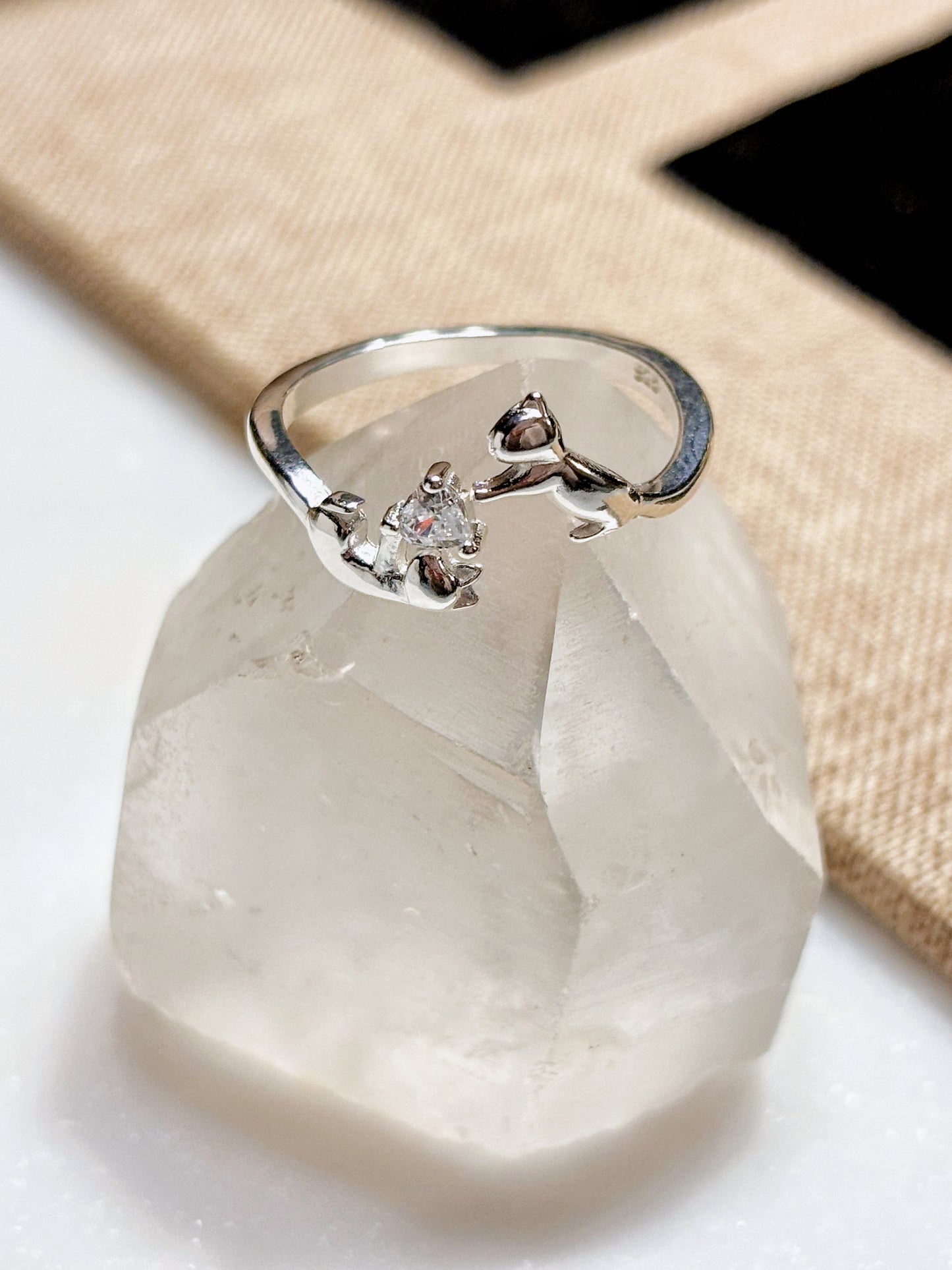 Anillo gatitos circón