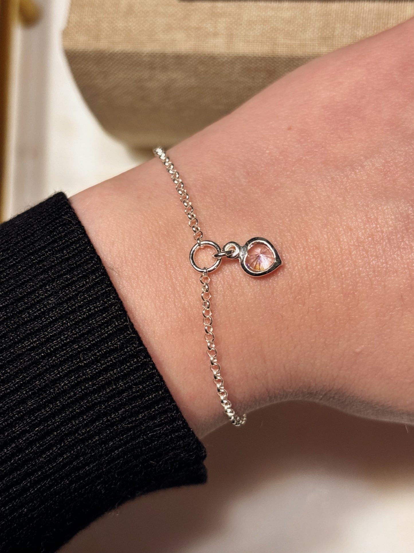 Pulsera corazón Swarovski rosado.