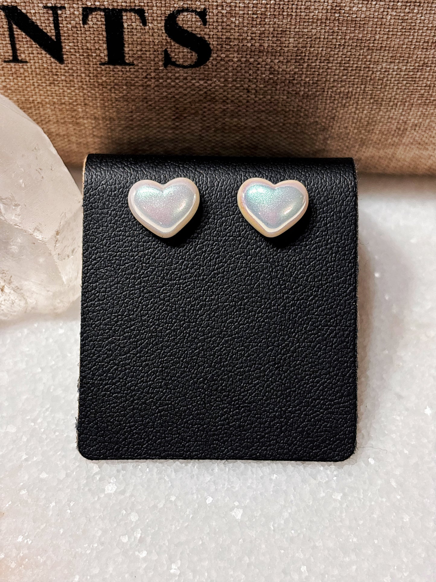 Aros corazón perla tornasol