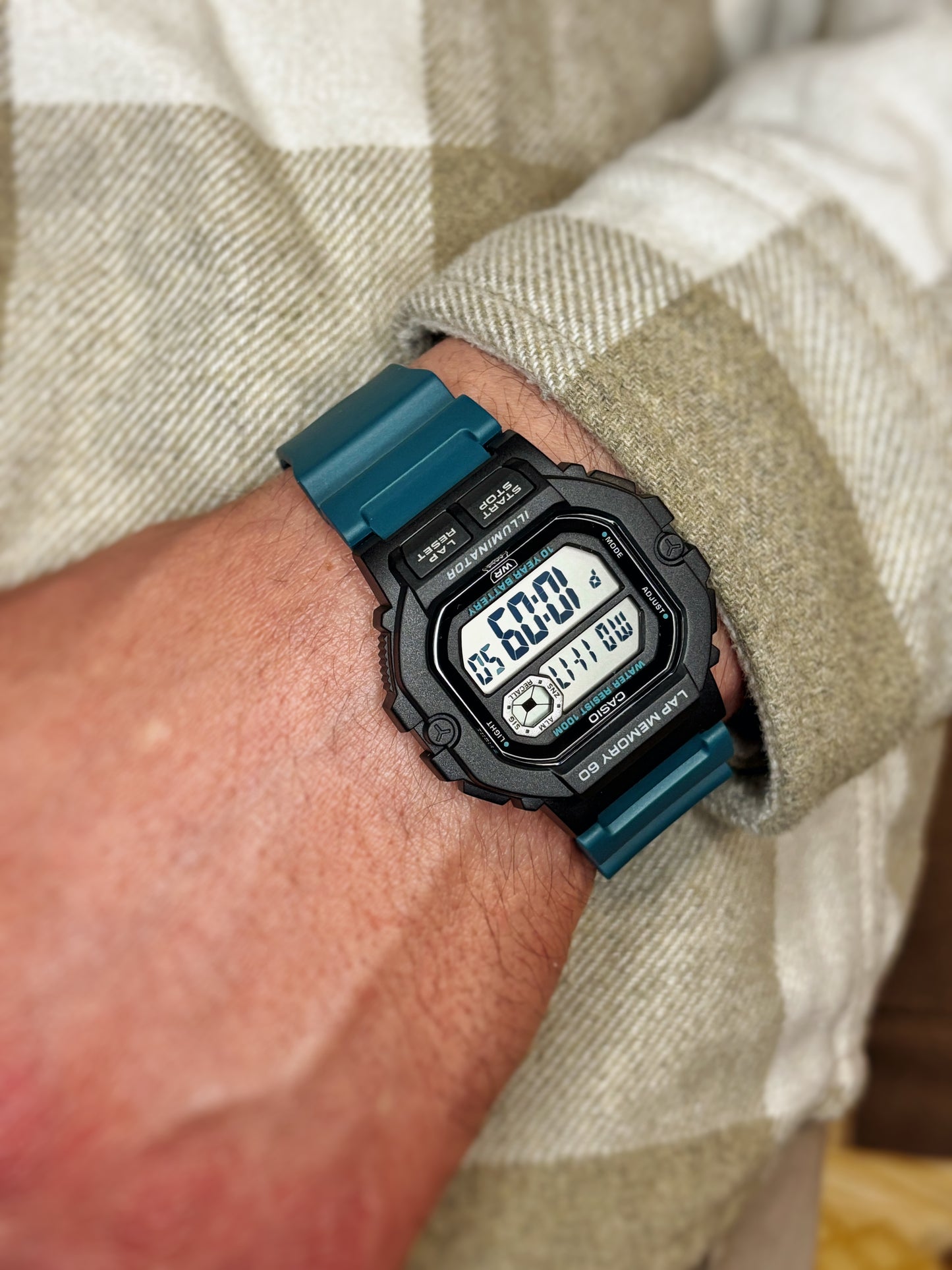 Reloj Casio WS-1400H-3AV