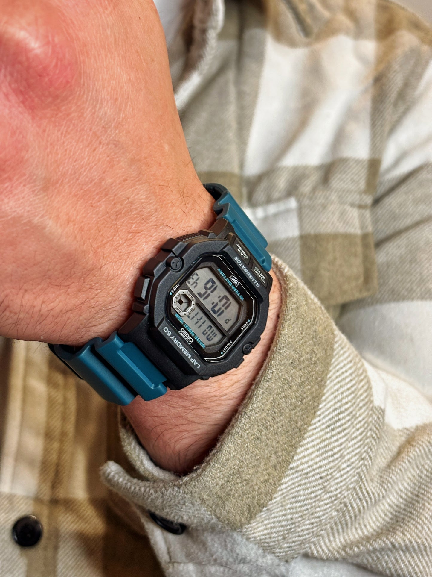 Reloj Casio WS-1400H-3AV