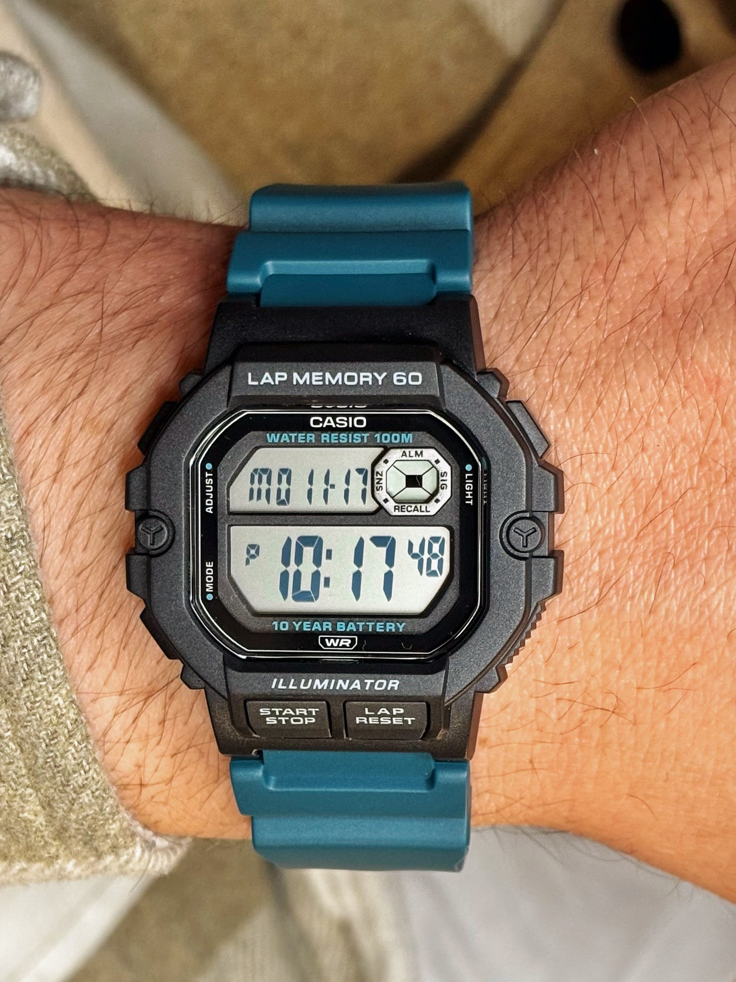 Reloj Casio WS-1400H-3AV