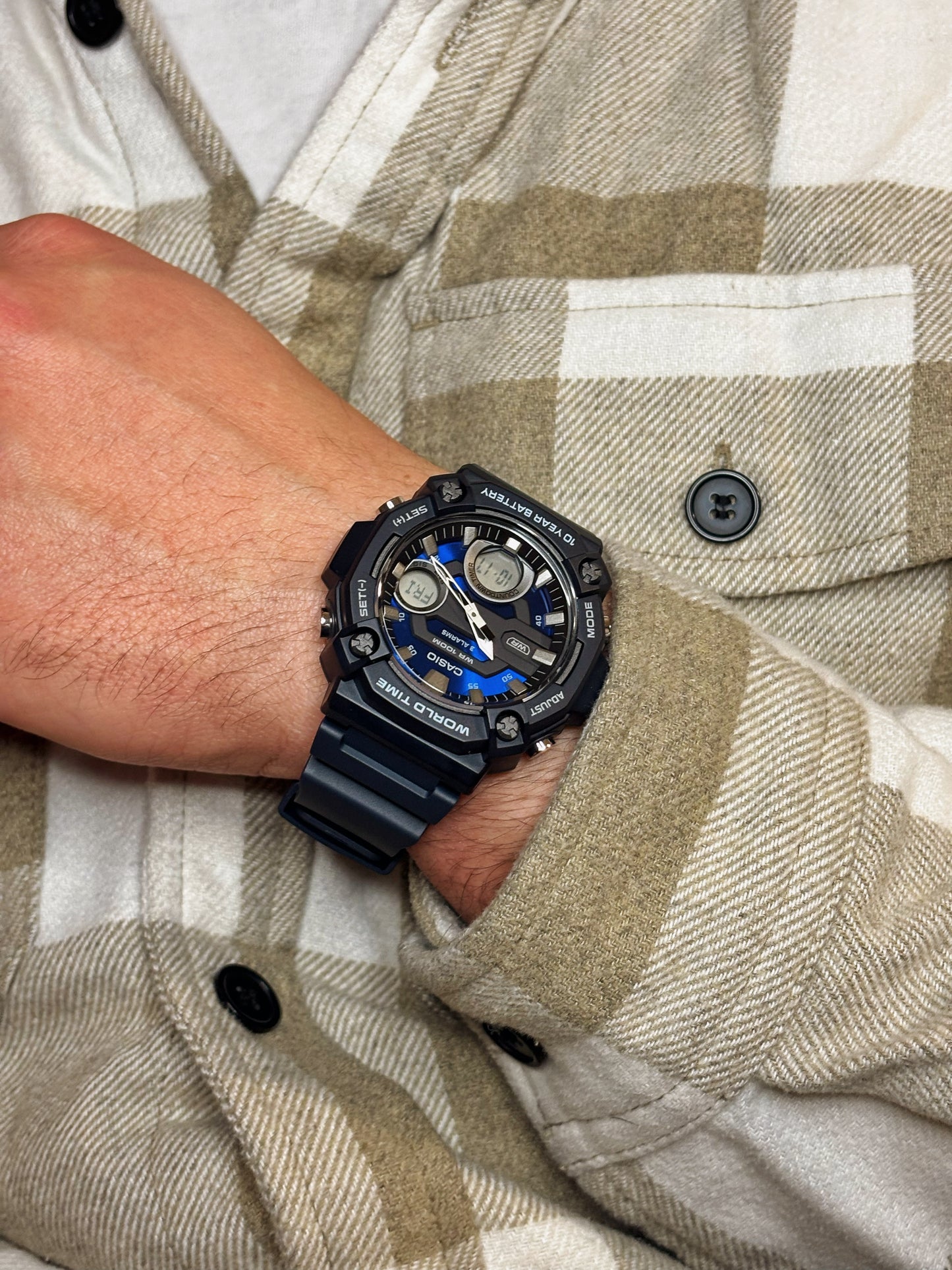 Reloj Casio AEQ-120W-2A