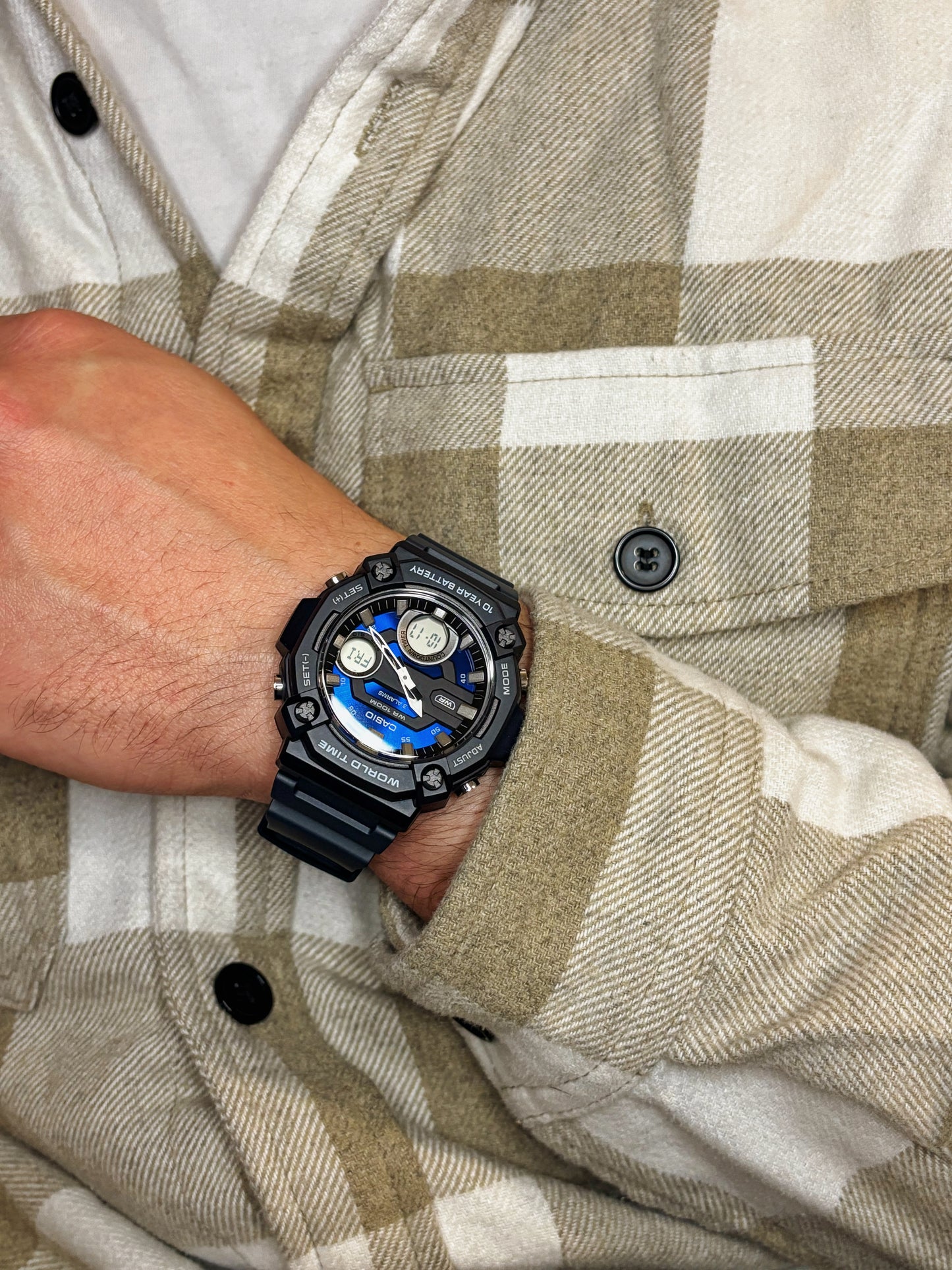 Reloj Casio AEQ-120W-2A