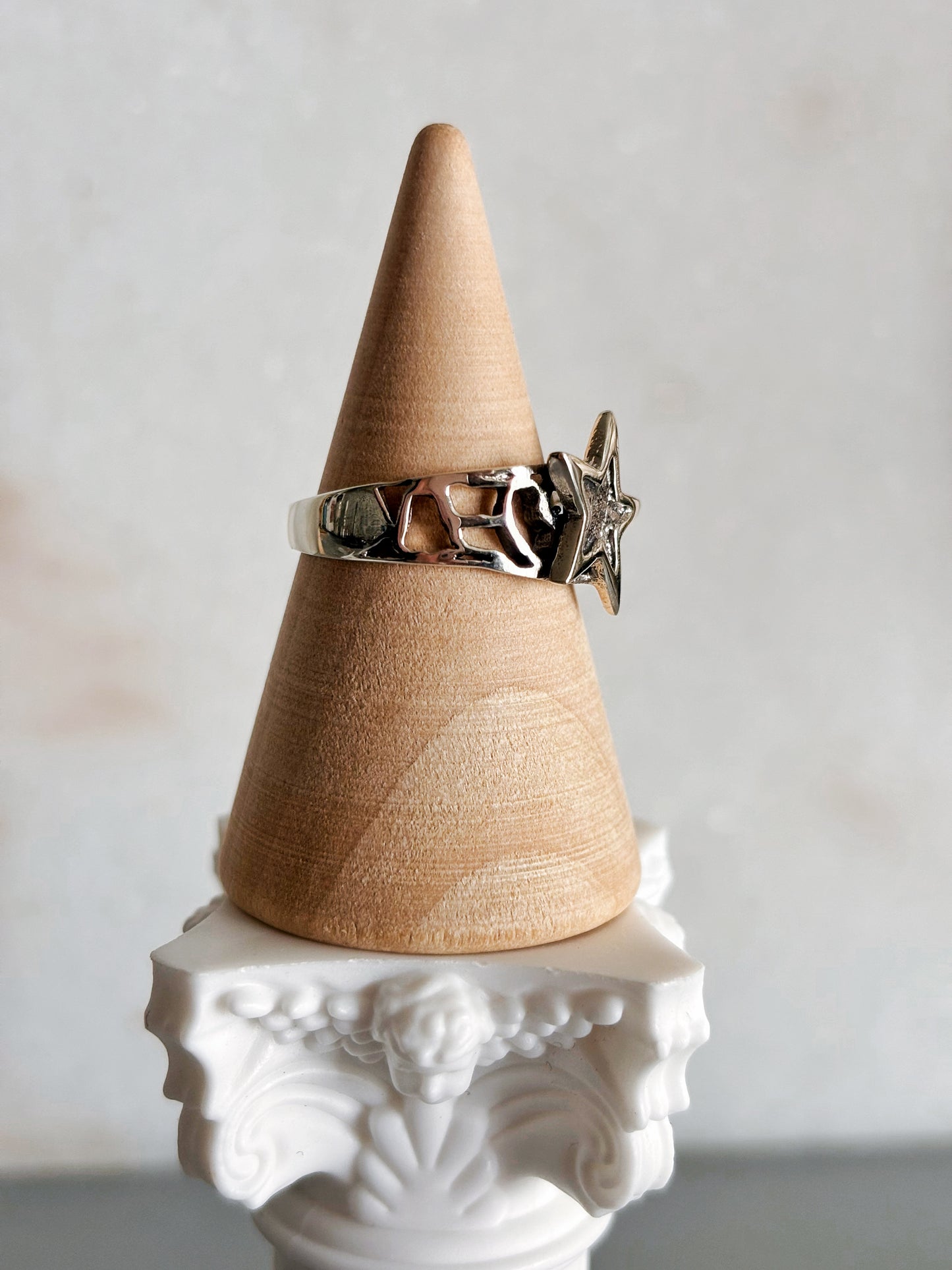 Anillo estrella calada