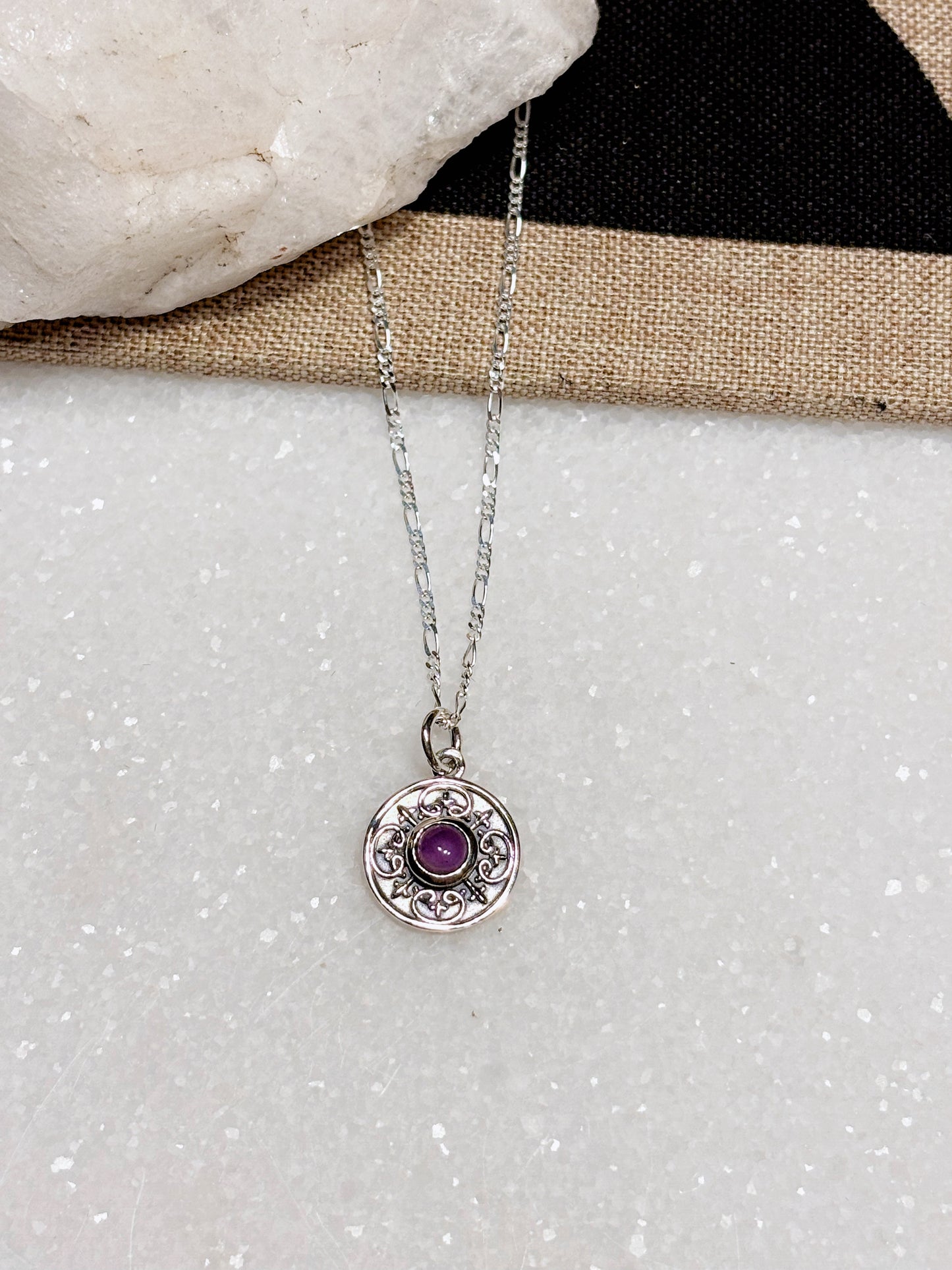 Collar con piedra Amatista