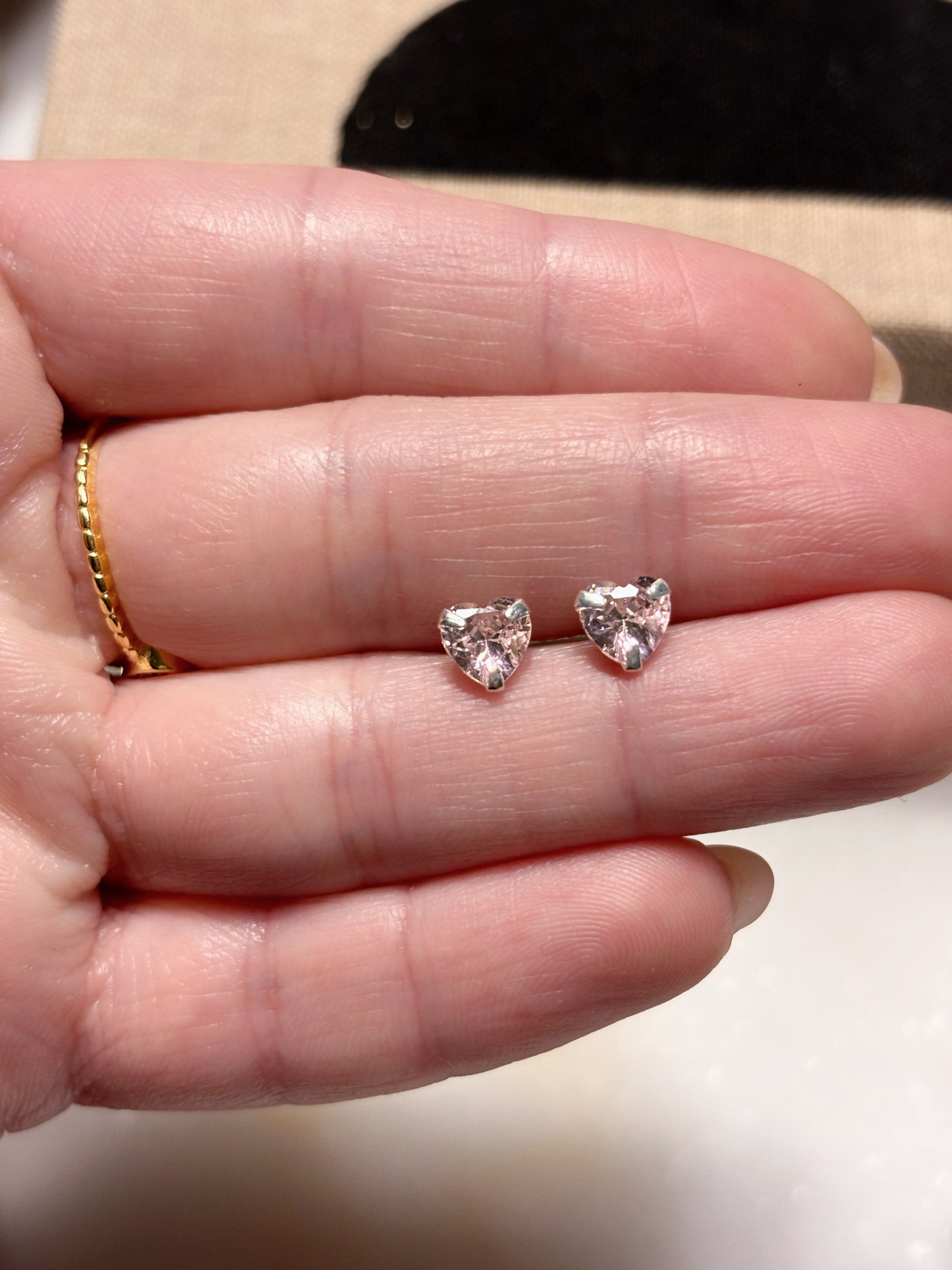 Aros corazón de circón