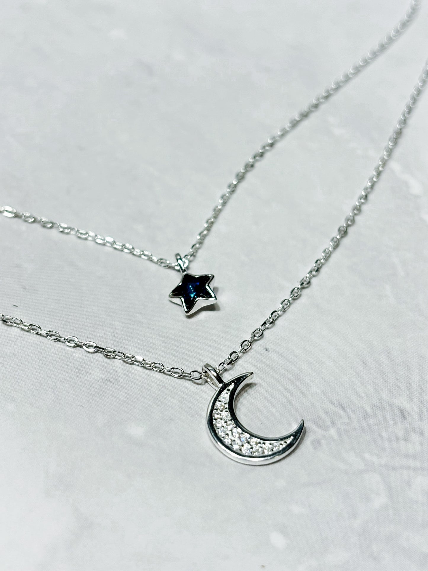 Collar doble cadena luna estrella