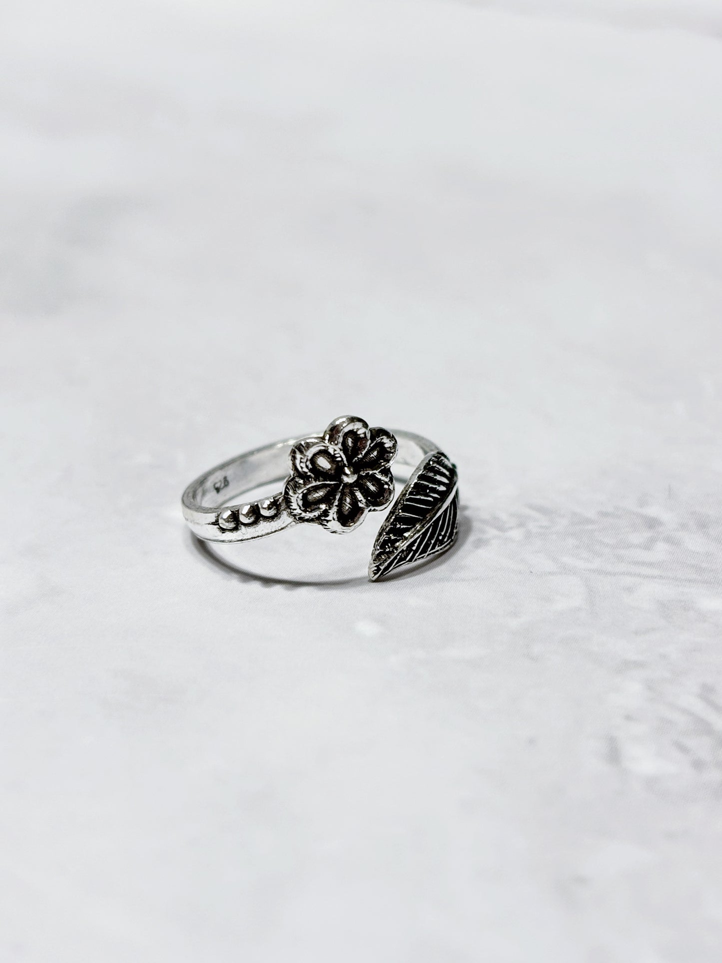 Anillo MIDI flor