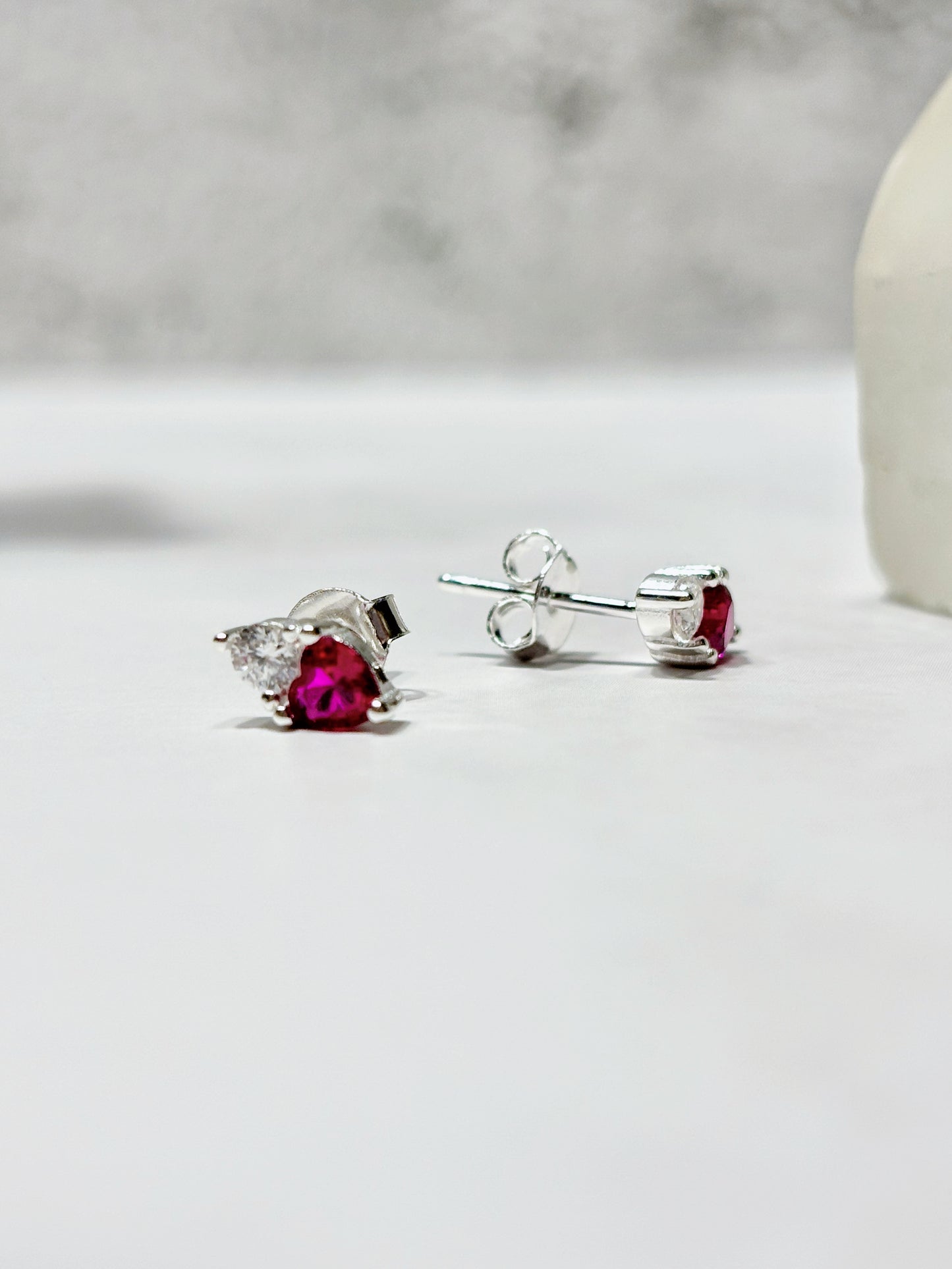 Aros corazón magenta