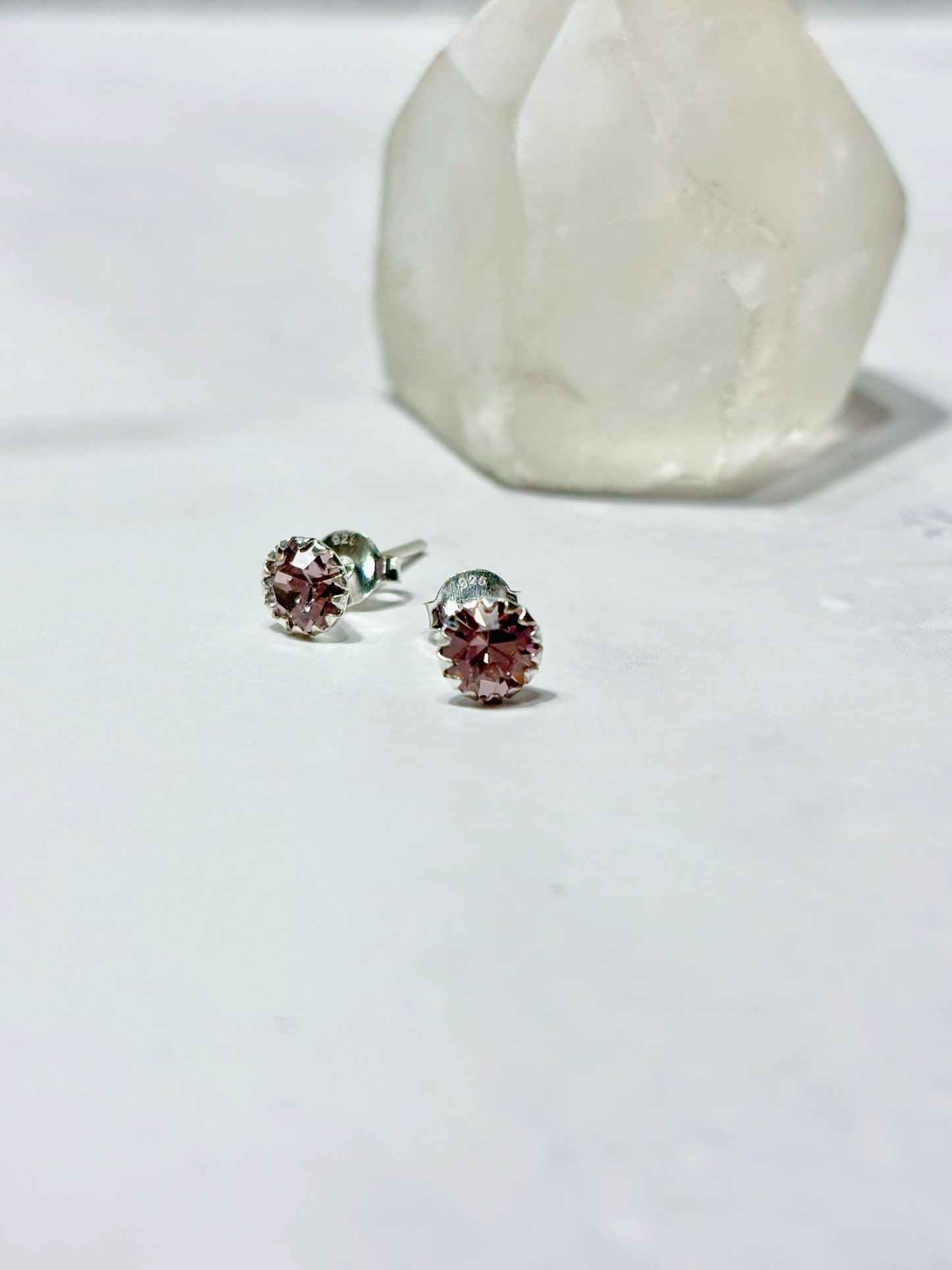 Aros delicados con cristal