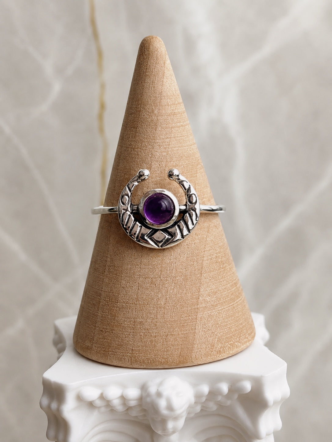Anillo Media Luna con Amatista