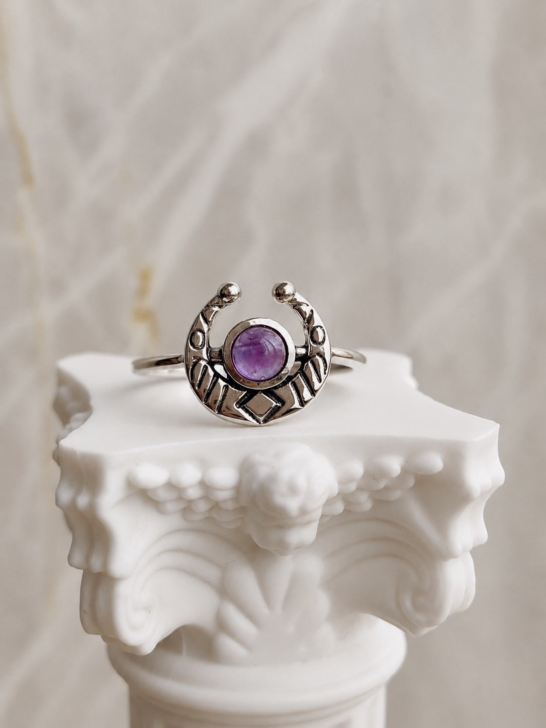 Anillo Media Luna con Amatista
